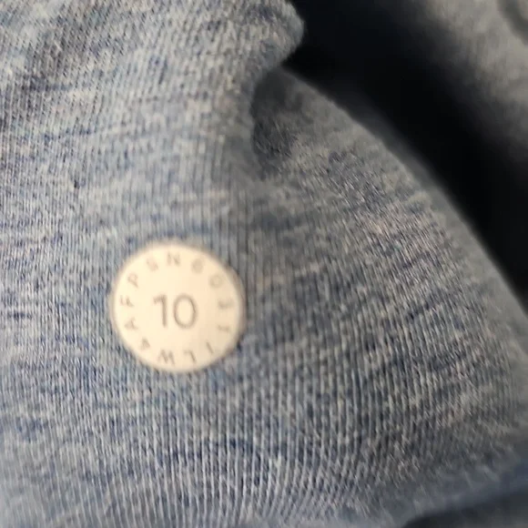 315. Lululemon Scuba Hoodie - Picture 10 of 10